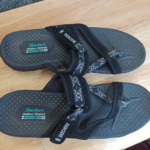 Skechers Sandals Men 12 Black Adjustable Fit Flip Flop Casual Outdoor Lifestyle